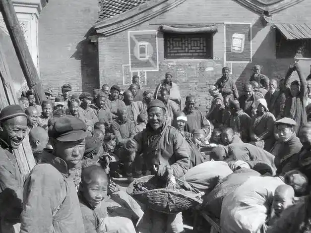 21张万恶旧社会的老照片带你看当时底层老百姓真实写照