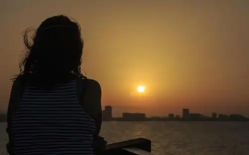 一个人孤独凄凉的背影,高清壁纸图片,非主流-回车桌面