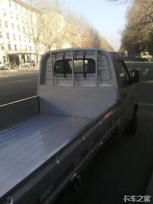 五菱荣光小卡加装前护栏