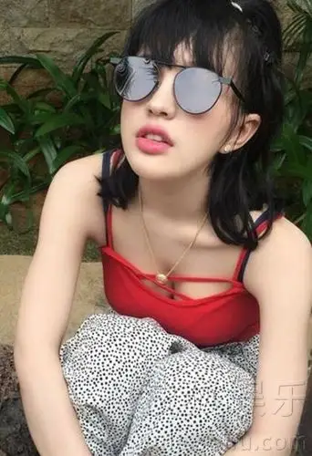 曝王全安网红新欢 王全安新欢左烨身份个人资料大量私照曝光