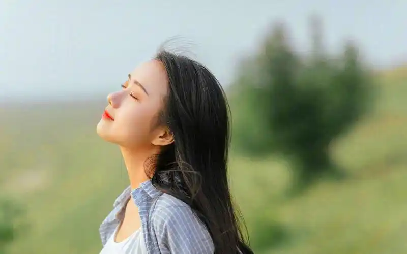 【达人分享】女生想要最美侧脸照,这几点特别重要,最后一点让你美到爆