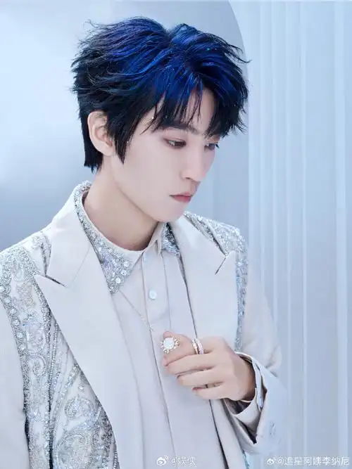 陆虎老婆为王俊凯伴奏