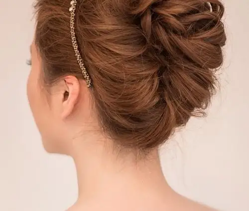 复古优雅盘发新娘造型