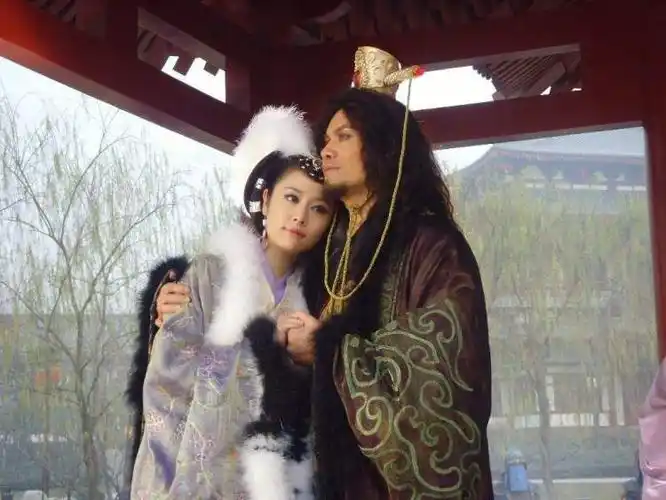 妲己什么样?王丽坤版爱杨戬,林心如版洗白,还有她们也很一言难尽!