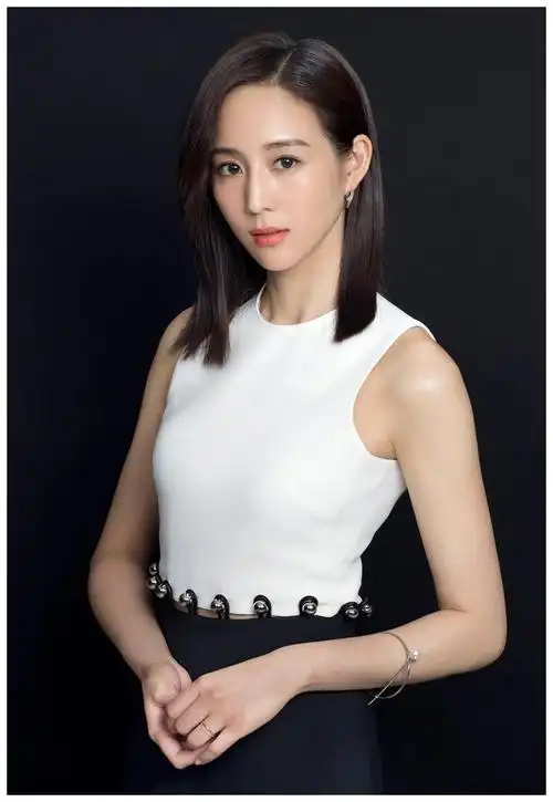 文艺知性的张钧甯,私人照还是很有气质的|张钧甯|文艺|气质_新浪新闻