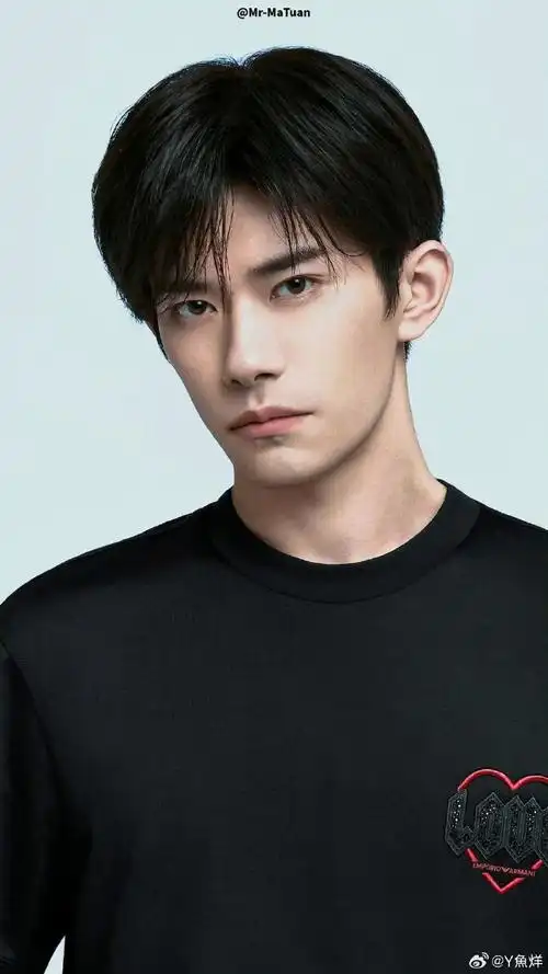 易烊千玺电影狂野时代##易烊千玺绿联全球品牌代言人##易烊千玺涤影