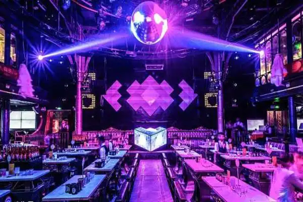 futureclub未来酒吧加盟开店加盟futureclub未来酒吧成功致富