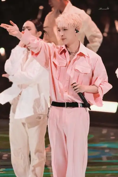 张艺兴[超话]##张艺兴大航海无远弗届巡回演唱会