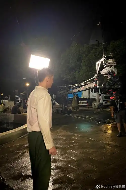 黄景瑜晒库存告别2021这一年算是给大家带来了很多优秀的作品