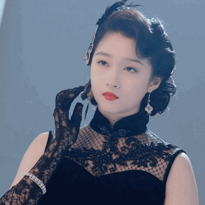 关晓彤 慵懒式性感#《梅花红桃》,@关晓彤民国风造型真的都好有味道