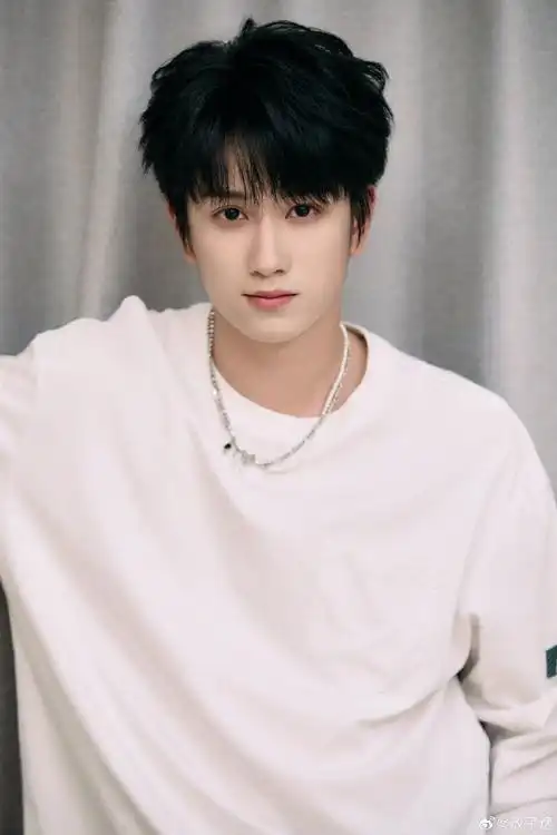 敖子逸说自己是成熟男人