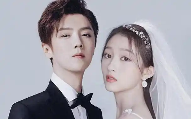 事实证明和鹿晗挺过七年之痒的关晓彤原来并不是高攀