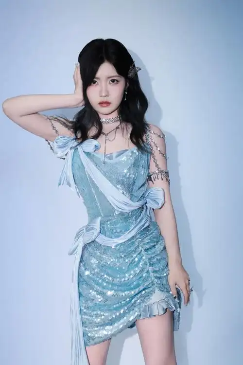 《逐龙》双舞台上演双面魅力可爱与御姐从不冲突@赖美云