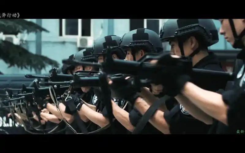 最新国产犯罪电影《战斧行动》,剧情看得我有点尬,但结尾很感人