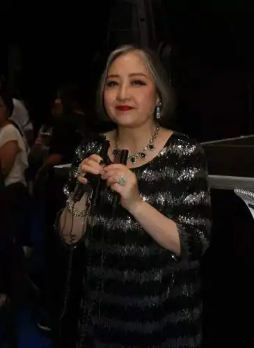 tvb绿叶卢宛茵不后悔因为爱情放弃事业,自曝离婚让女儿叛逆