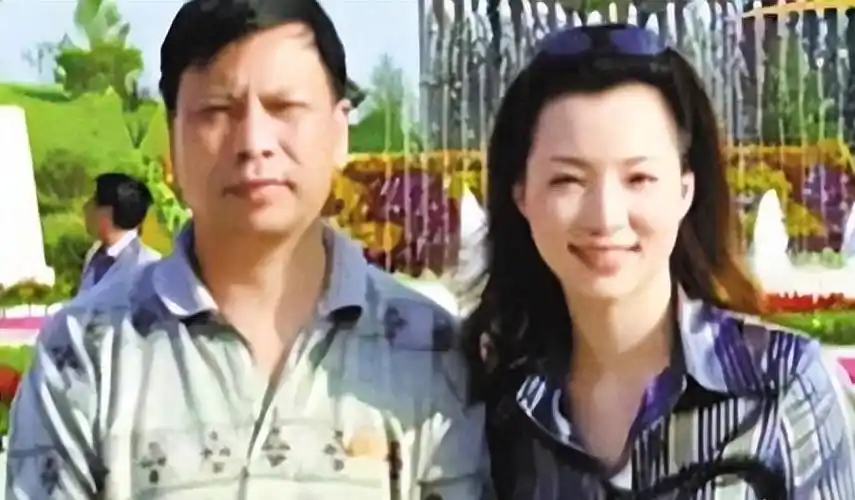 《法制日报》点名道姓曝光了董卿的丈夫的消息,消息发出之后,很快就成