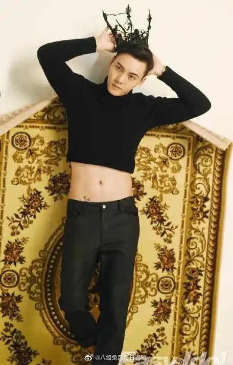 完美身材照大赛#陈伟霆,身高182cm,体重74.