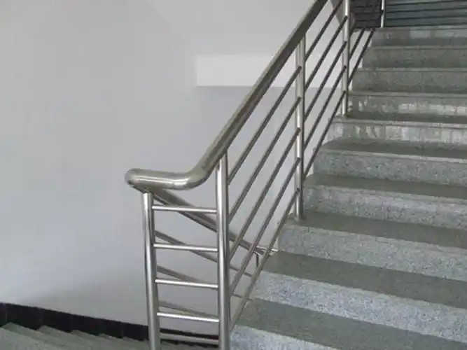 如何选择不锈钢栏杆规格