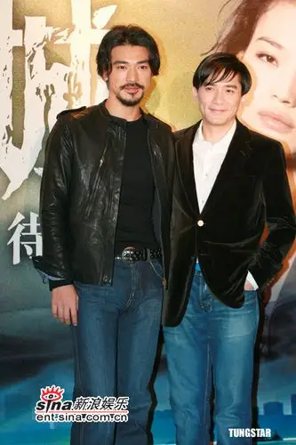 图文伤城香港记者会金城武梁朝伟比帅