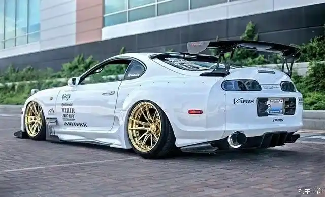 改装jdm传奇丰田牛魔王supra