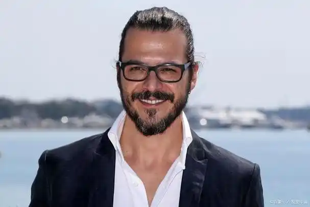 胡须之美:留胡子的多重含义