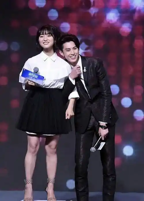 沈月半年瘦十斤,看了她的近照后,真的没谎报吗?_照片_身材_电视剧