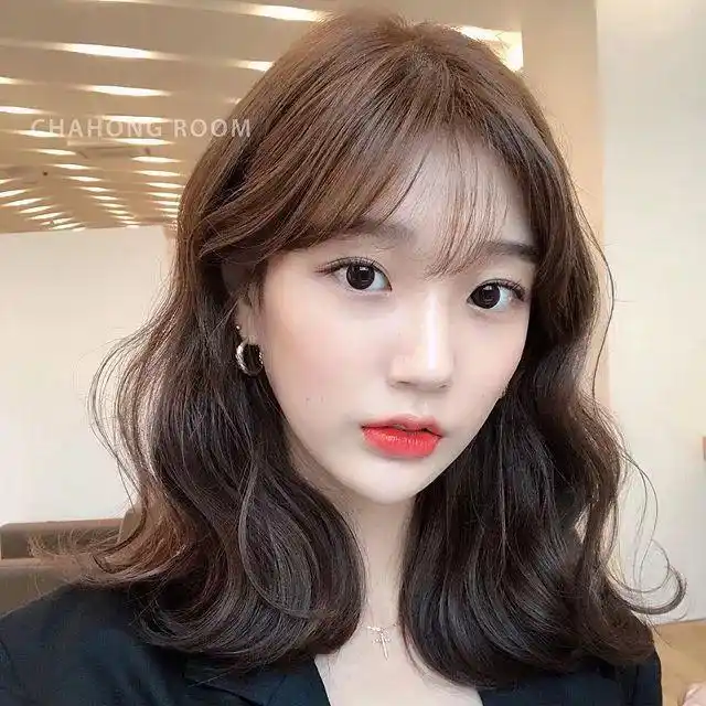 中短卷发太可爱2020年春夏锁骨卷发范本推荐