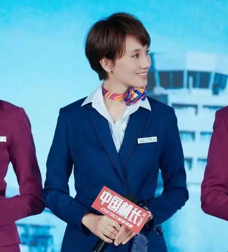 电影《中国机长》演员袁泉