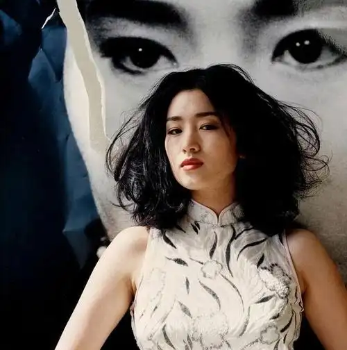 可能巩俐自己都不知道:走红毯的巩俐,穿上旗袍才光芒万丈