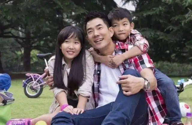 演员于震,演员于震个人资料{演员于震简历和他妻子照片}_娱乐动态