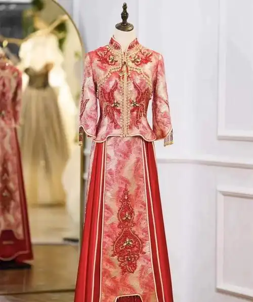 结婚5套婚纱礼服搭配让你婚礼色彩大放光芒