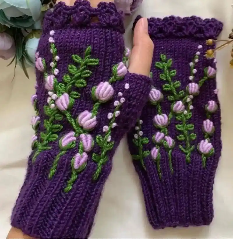 手工编织#爱生活爱编织 #我的手工作品 天凉了绣花手套来啦 - 抖音