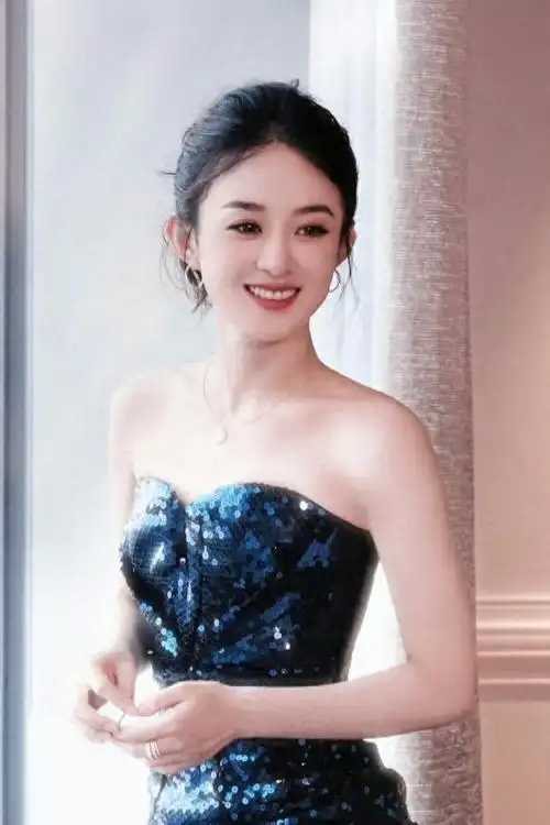 赵丽颖,1987年10月16日出生于河北省廊坊市,中国内地影视女演员.