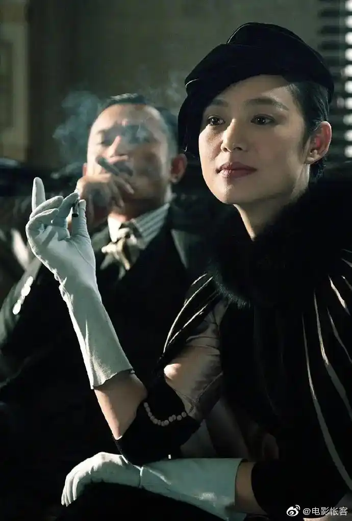 中国控制吸烟协会于2011年起设立"脏烟灰缸奖","奖