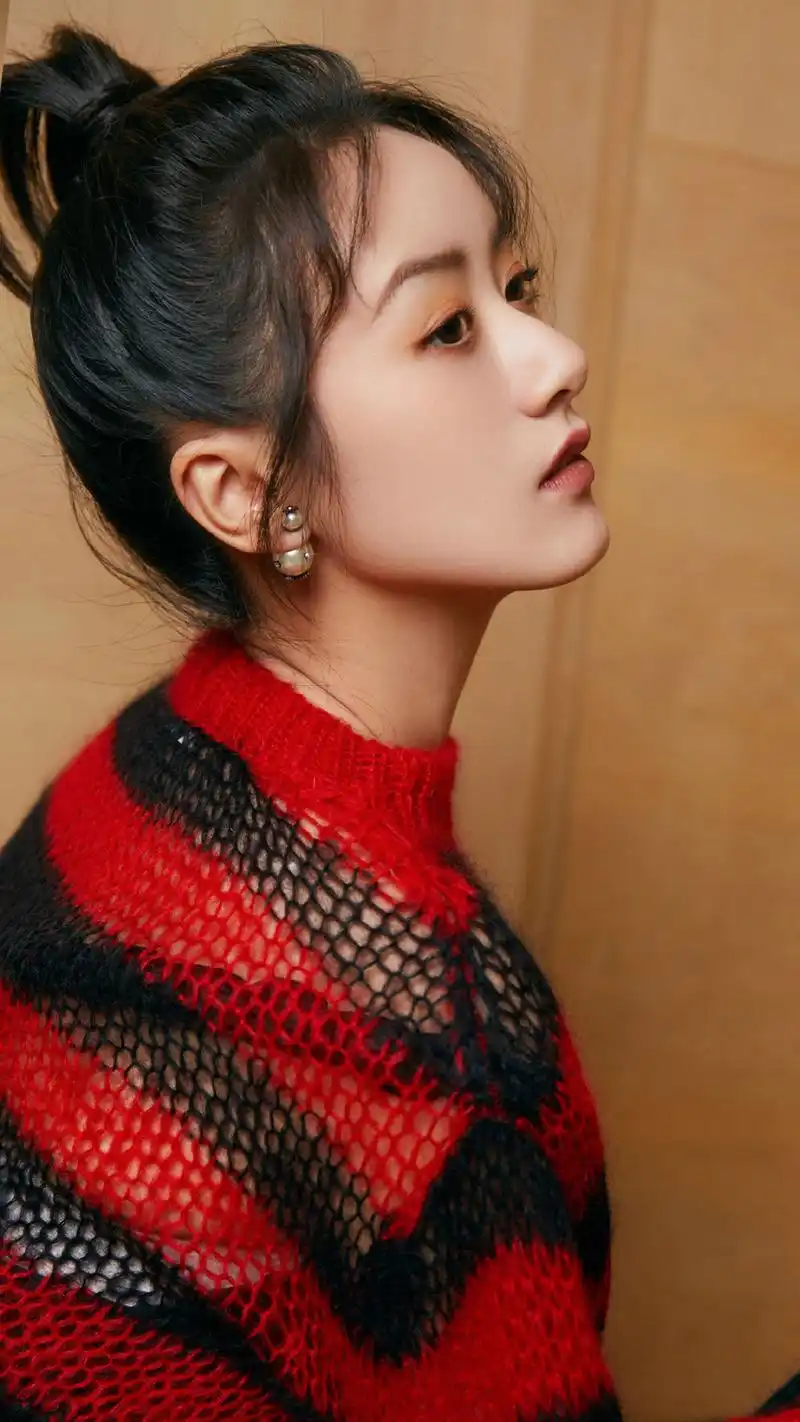 袁冰妍时尚俏丽写真手机壁纸