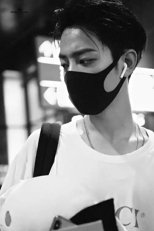 肖战机场路透#这组大背头绝对经典