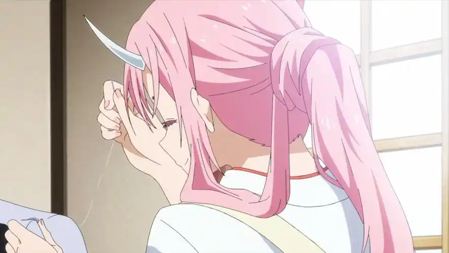 朱菜手中线,萌王身上衣