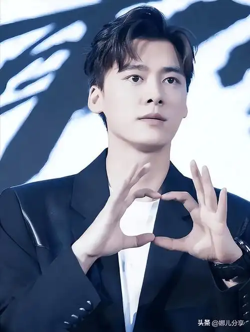 "封杀"不到1年,再看李易峰如今的处境,他很可恨,但也很可悲