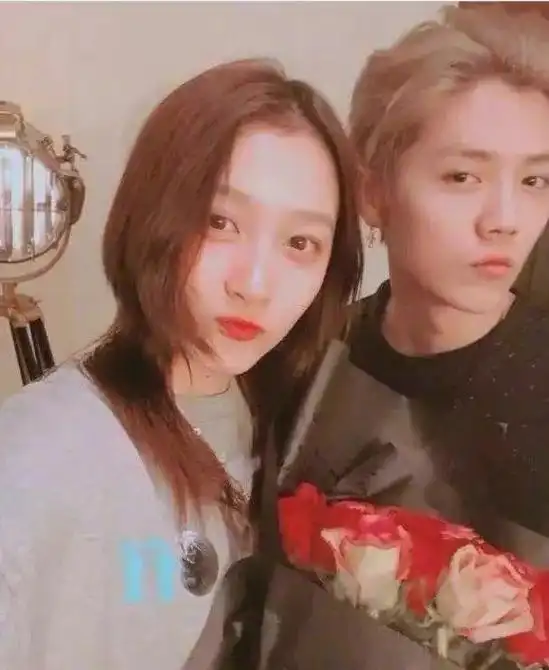 关晓彤连续六年为鹿晗庆生 .4月20日是鹿晗33岁生日,他在 - 抖音