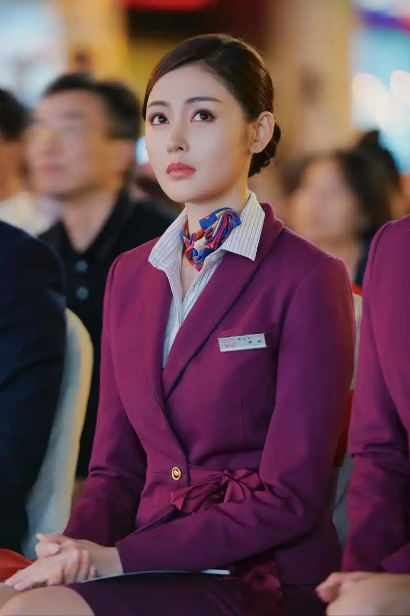 会玩中国机长首创万米高空首映礼