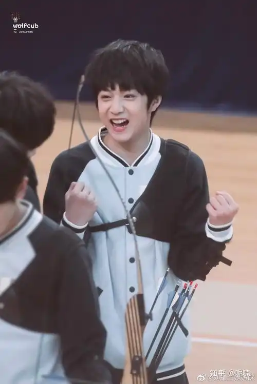 有没有刘耀文笑的特别开心灿烂的图? - 知乎