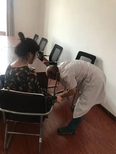 开展"关爱教师,健康你我"教职工体检活动