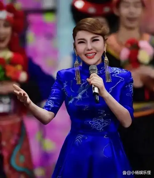 这支歌声,就来自于两位出身于内蒙古的草原女歌手——乌兰图雅和