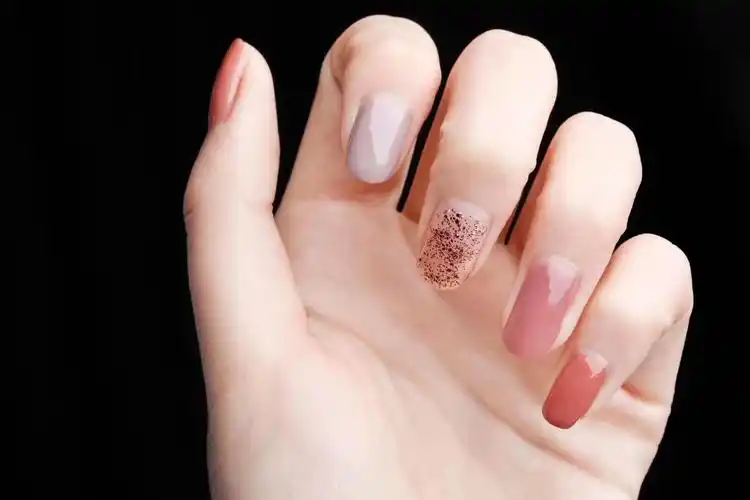 有了这款安全可剥的指甲油,还去什么美甲店