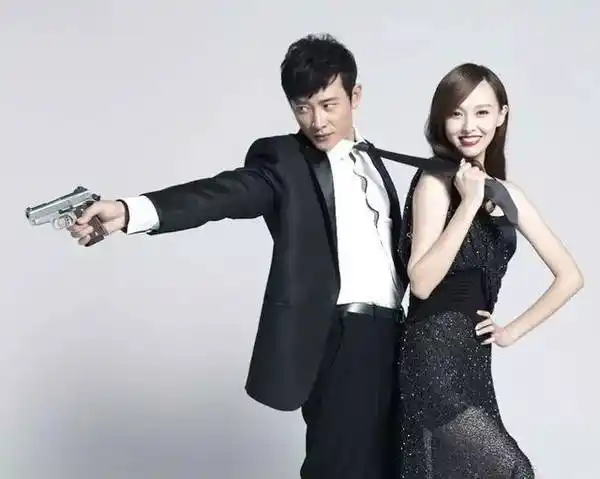 钟汉良就如同大多数人知道的那些事情一样,隐婚却欺骗粉丝自己单身