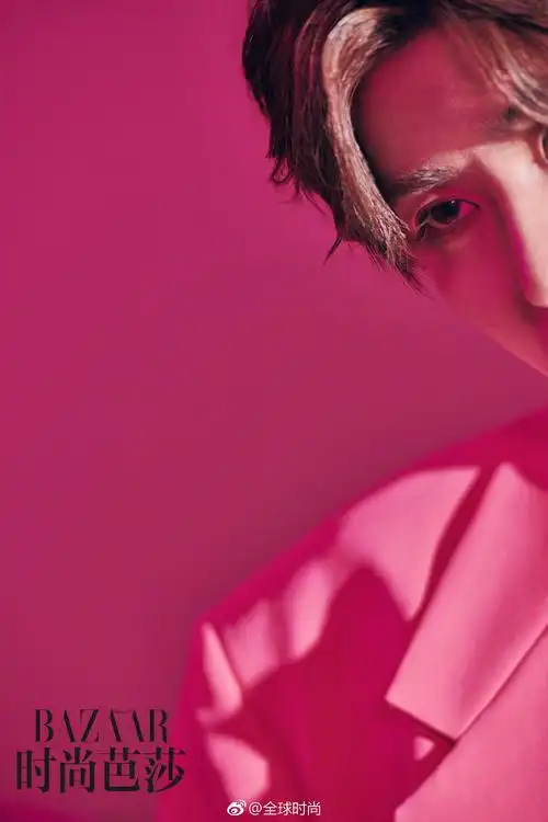 时尚明星#蔡徐坤[超话]# &《时尚芭莎》二月上Ⅰ很多人觉得一夜