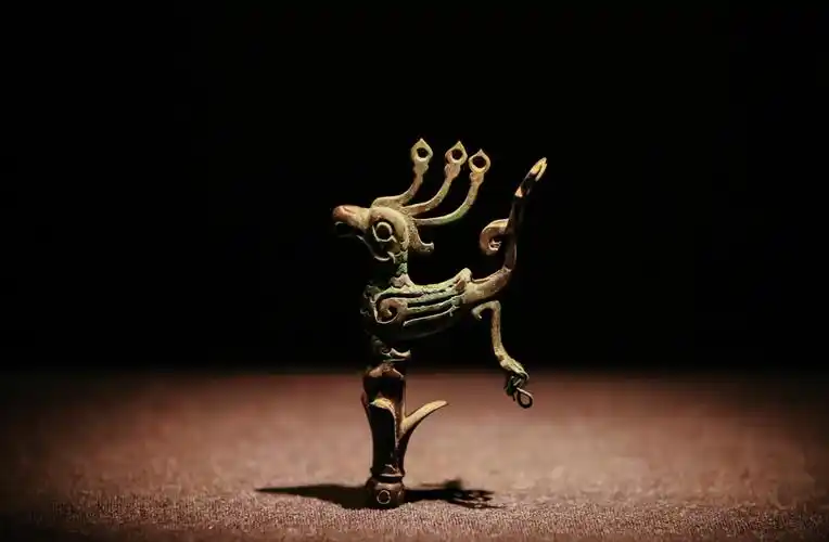 三星堆·金沙遗址出土文物大展上海开幕!