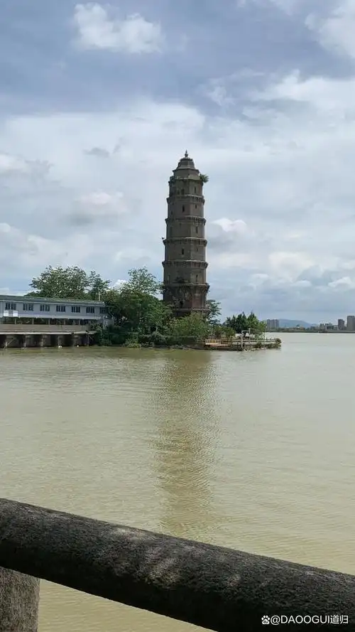 潮州八景之龙湫宝塔