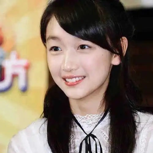 6000多张照片中,选择了#周冬雨天生的电影脸演技一流真-老天爷赏饭吃!