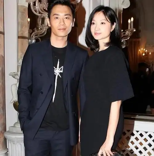 "宠妻狂魔"朱亚文:一家四口其乐融融,我的荷尔蒙只对老婆释放